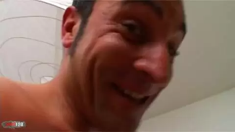 Der französische Amateur Leeloo wird von Jorge gefickt photo 13