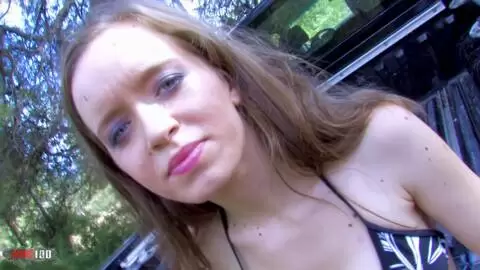 Junge Französin Lena Luminescente wird für Geld in den Arsch gefickt photo 01