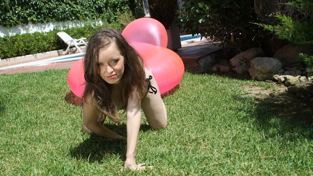 Lena Luminescente Free Sexy Photo #019