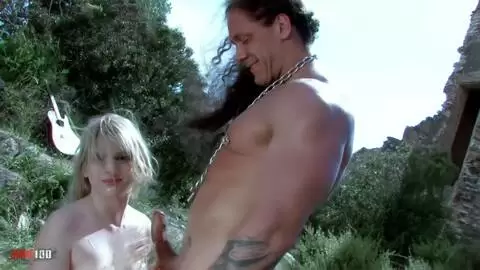 Die französische Blondine Lillian Love probiert Rob Diesels riesigen Schwanz in ihrem Arsch und ihrer Muschi aus photo 16