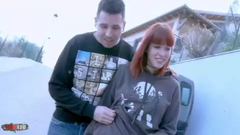 Pornocasting der schönen spanischen Rothaarigen Lilyan Red mit hartem Fick photo 01