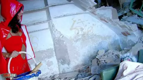 Rotkäppchen lässt sich vom bösen Wolf anal penetrieren!
 photo 01