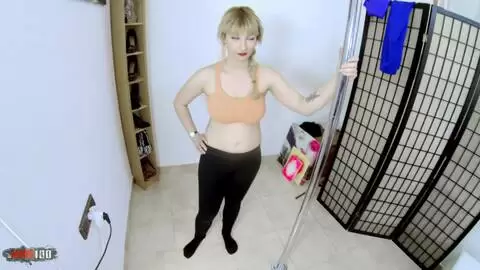 Sportporno-Tutorial von einem jungen Mädchen mit großen Titten: Lucia Fernandez photo 03