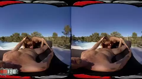 Virtual-Reality-Blowjob mit dem dünnen Babe Macy Ssens photo 14