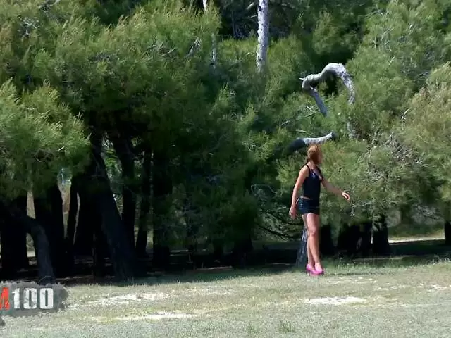 Krystal Wallas - Behind the scenes photo 5