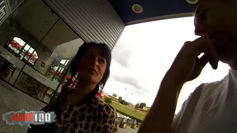 Margaux Lenoir wird auf der Straße aufgegabelt und hart auf dem Bett gefickt photo 1