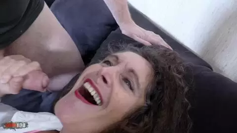 Pornocasting von Mavi Burbujita, einer großartigen spanischen MILF mit mehreren Orgasmen und Spritzen photo 05