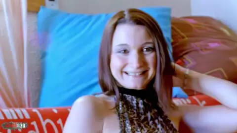 Video des sexy Interviews mit Melyne Leona photo 04