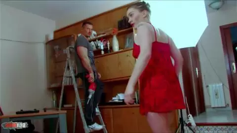 Die schöne französische MILF Millie Espiegle wird von Atilas großem Schwanz hart in den Arsch gefickt photo 01