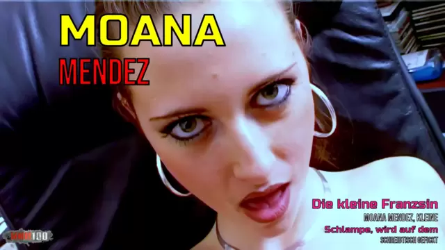 Die kleine Französin Moana Mendez, kleine Schlampe, wird auf dem Schreibtisch gefickt