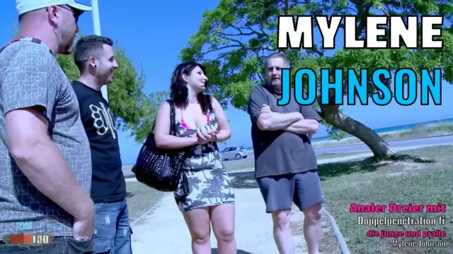 Analer Dreier mit Doppelpenetration für die junge und pralle Mylene Johnson