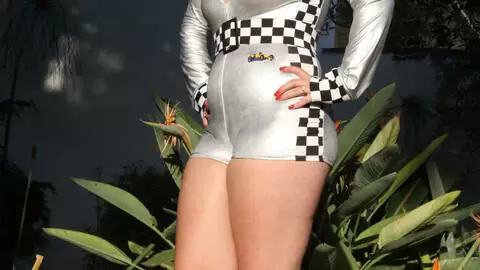 Little brune masturbating 