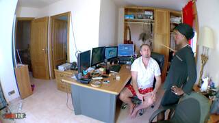 Naomi lionness bekommt ihre mu