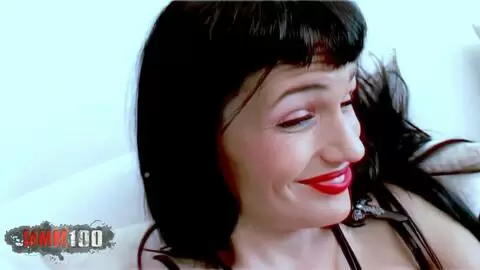 2 lesbische Pornostars in voller Aktion! photo 03