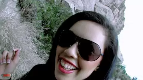 Polynesisches Luder in einem intensiven Trio mit Doppelpenetration photo 01