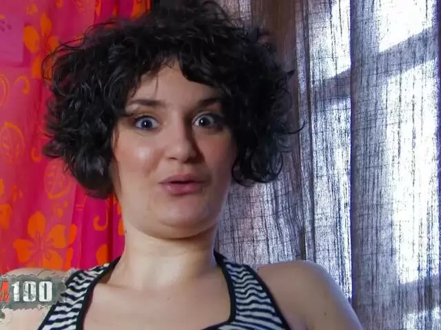 Olly Doll die heiße französische heißes Babe photo 1
