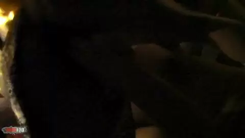 Eine Party in einer degenerierten Disco photo 09