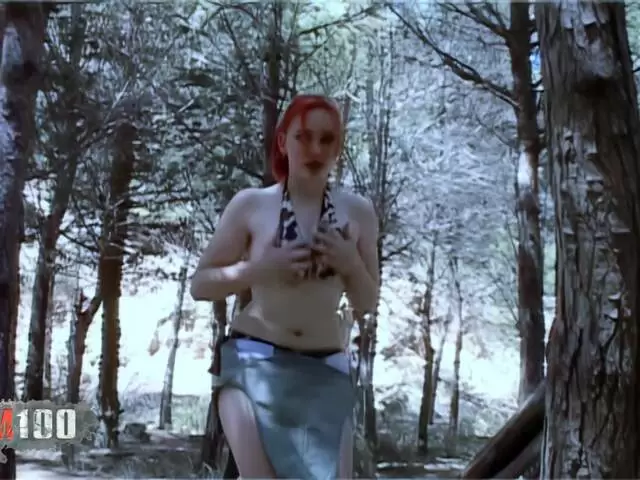 Sabrina Sweet - französische Schönheit zieht sich aus photo 1