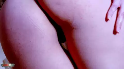 Die hübsche Samia Duarte posiert in einem verlassenen Haus photo 13