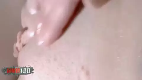 Die schöne spanische Brünette Sonia Sanchez holt sich vor unseren Kameras einen runter photo 09