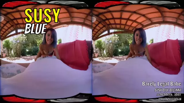 Barely Legal Babe Susy Blue beginnt schüchtern, aber verwandelt sich in eine stöhnende Schlampe, wenn ihre Pussy gehämmert wird