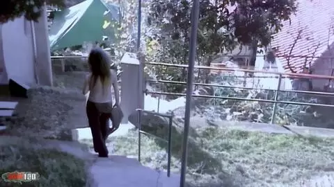 Die junge spanische Amateurin Tina, nackt im Freien photo 11