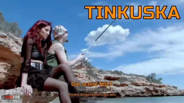 Die schöne MILF Tinkuska hat währ...