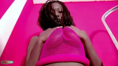 Erstaunliches schwarzes Luder Tyra Lewis mit großen Titten im Netzoutfit beim Strippen photo 14