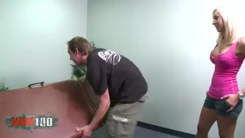 Will Powers fickt die heiße vollbusige Blondine Jessica Lynn mit seinem großen Schwanz photo 01