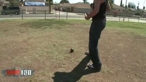 Geile Milf Piper Austin mit großen natürlichen Möpsen gefickt photo 01