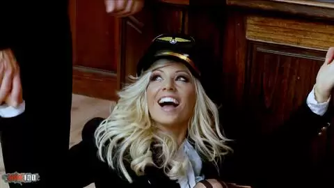 Orgie großer Brustpornostars, fickt in Gruppen photo 01