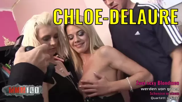 Zwei sexy Blondinen werden von großen Schwänzen in einem Quartett gefickt