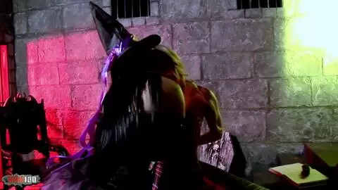 Zwei Pornostars mit großen Titten, Jasmine Black und Stacey Saran, teilen sich zwei große Schwänze photo 03