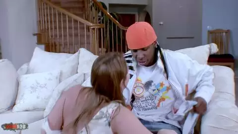 Aurora Snow Junge Blondine nimmt Jon Jons großen schwarzen Schwanz für harten Anal-Creampie-Interracial photo 01