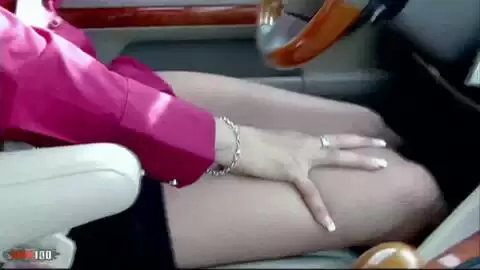 Claudia Valentine nimmt dicken BBC anal und spritzt auf ihre Titten photo 1