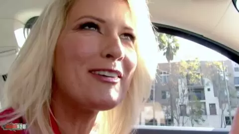 Die umwerfende vollbusige Blondine Bridgette Lee wird hart von einem großen schwarzen Schwanz gefickt photo 01