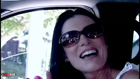 Dey Magnum nagelt die legend&auml;re MILF India Summer durch und spritzt ihr das Gesicht voll photo 04