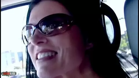 Dey Magnum nagelt die legend&auml;re MILF India Summer durch und spritzt ihr das Gesicht voll photo 05