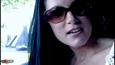 Dey Magnum nagelt die legend&auml;re MILF India Summer durch und spritzt ihr das Gesicht voll photo 06