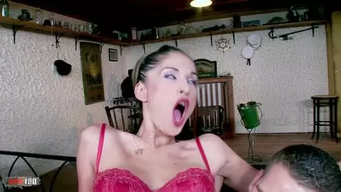 Ruka Stone und Tommy Steel bei einem Hardcore Analsex mit Gesichtsbesamung.