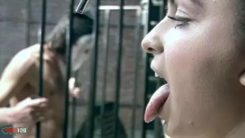 BDSM-Anal-Trio in einem Kerker mit der dünnen Blondine Rittea und der Brünetten Patricia Parisch. photo 06