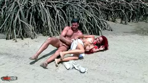 Marcia wird am Strand von Alain Deloin gefickt und vor dem Cumshot gegessen photo 07
