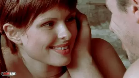 Rotschopf-Babe bekommt Anal-Cumshot ins Gesicht von einem großen Schwanz. photo 16