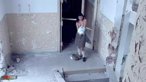 Renata Brunette Brunette nimmt Sperma in den Mund und die Anal im Freien photo 02