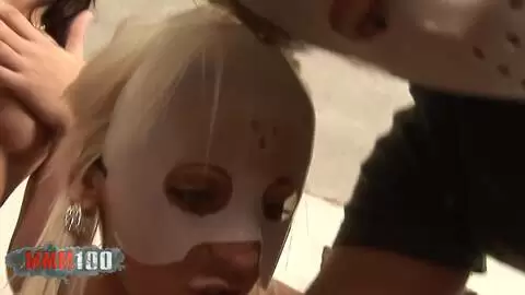 Lesbischer Gangbang mit fünf geilen Ludern und einem großen Schwanz photo 15