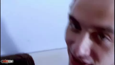 Schmutziger Dreier mit Val, der wirklich einen zusätzlichen Schwanz brauchte photo 09