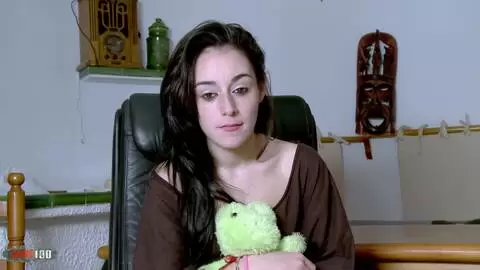 Video interview porno with Vania Flores  photo 08