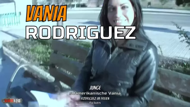 Junge südamerikanische Vania Rodriguez im Freien ficken