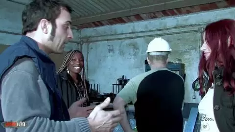 Zwei Inspektoren werden in alle Löcher gefickt photo 01