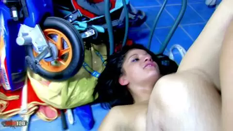 Der schönste Arsch im ganzen Süden wird von El Grande Max gemartert photo 13